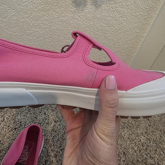 Vans Pink Mary Jane With Heart Buckle - Picture 8 of 10
